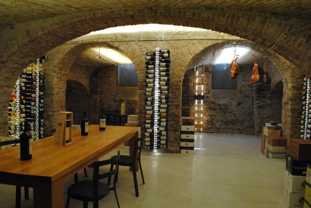 Bed and Breakfast Vinoteca La Sacrestia Alba  Exterior foto